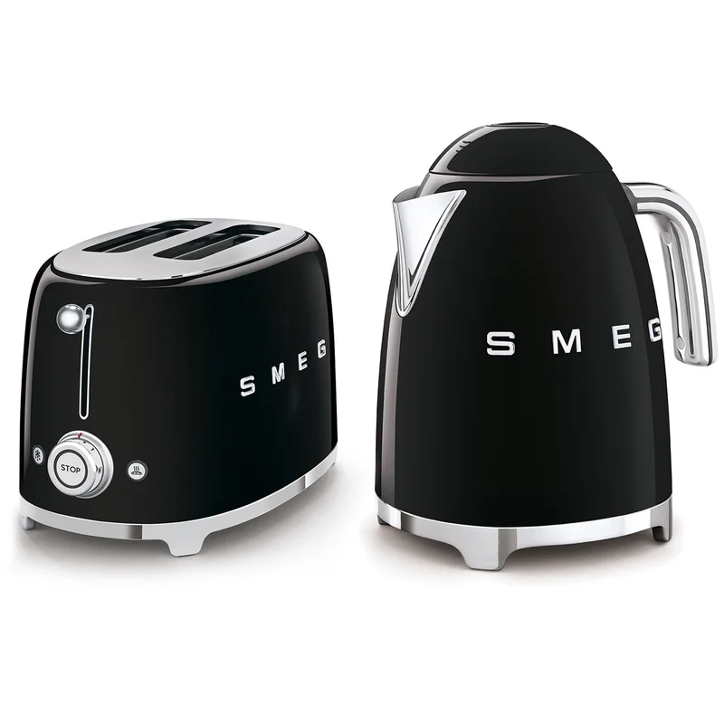 Smeg Paketti: leivänpaahdin ja vedenkeitin, musta