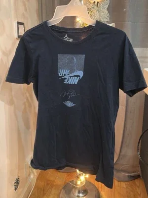 Mörk blå Nike Air Jordan t-shirt XL