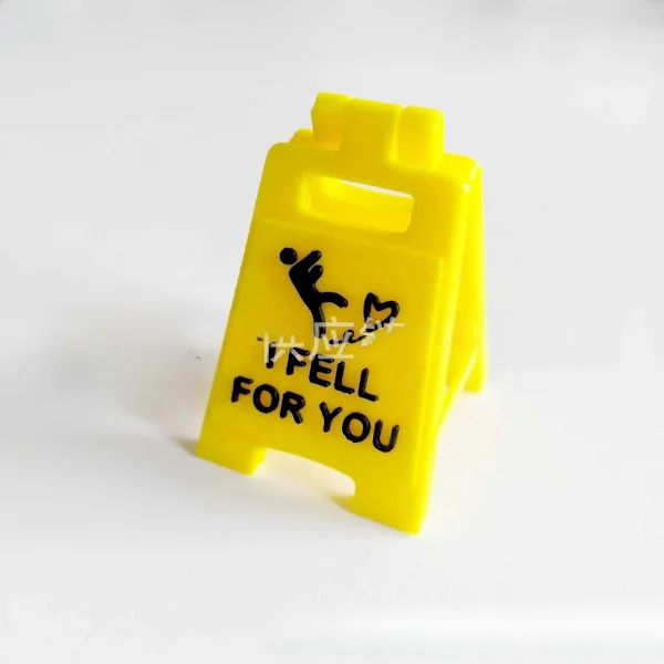 Söt Mini "I Fell for You" Skylt Rolig Romantisk Present till Pojkvän, Flickvän, Årsdag, Alla hjärtans dag, Jul | Unik Kärlekspresent till Honom eller 