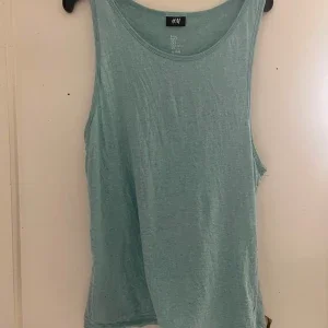 Ljusblå linnetopp från H&M