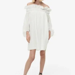 Off the shoulder klänning