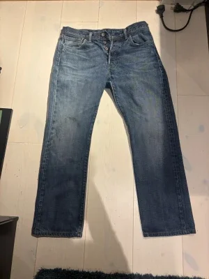 Levis jeans