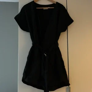 Jumpsuit från Weekday
