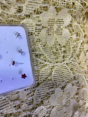 925 Silverpläterad Näspiercing med blommigt mönster
