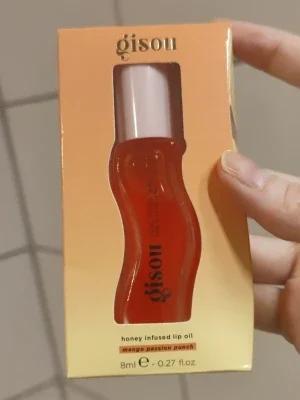 Gisou Honey Infused Lip Oil - Mango Passionfruit Punch