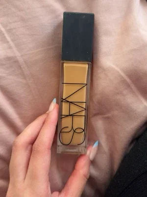 NARS Natural Radiant Longwear Foundation