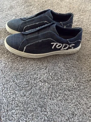 slip-on sneakers från Tod's