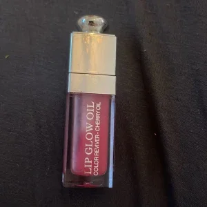 Dior Lip Glow Oil Cherry Oil 015