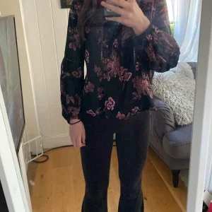 Blus från Veromoda