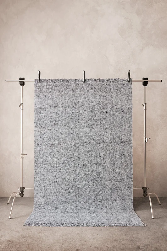Jotex - Slätvävd Matta Polyester Svart Melerat MONTUNA - Köp Utomhusmattor hos Jotex