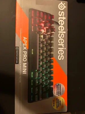 SteelSeries Apex Pro Mini tangentbord (oöppnad)
