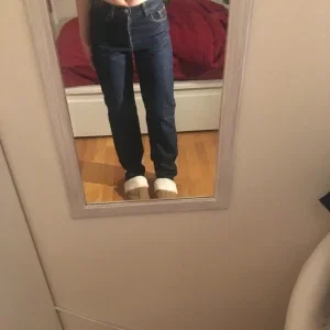 Mid waist straight jeans zara