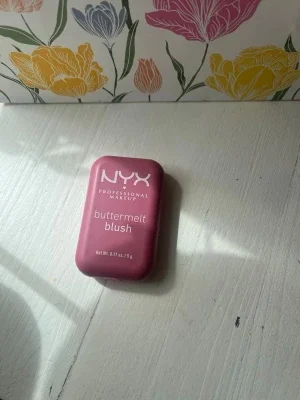 Ny buttermelt blush från NYX