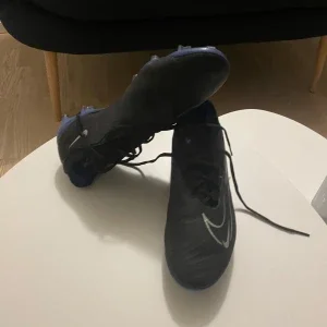 Nike Phantom GT fotbollsskor svart/blå