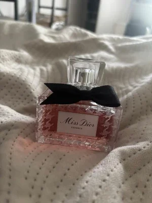 Miss Dior Essence parfym