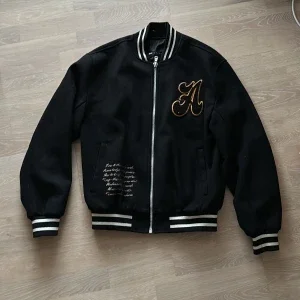 Svart varsity jacka Asos