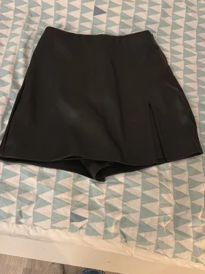 Käder kjol med shorts