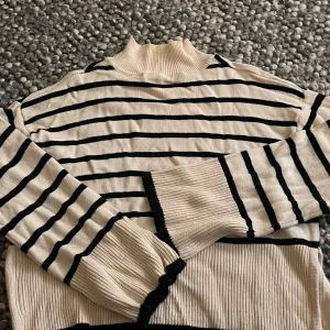Cream & Black Striped Knit Sweater – Mock Neck – Cozy Minimal Style