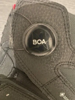 Svarta Viking boots med BOA och Gore-Tex