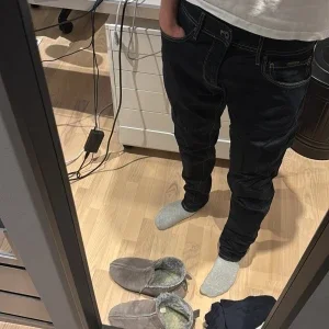 Pepe Jeans mörkblå tapered jeans 32/32