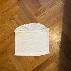 Vit sleeveless top i bomull
