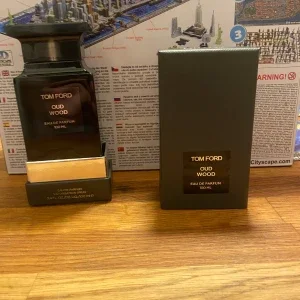 Tom Ford Oud Wood 100ml EdP (knappt använd)