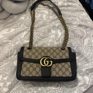 Gucci GG Marmont axelväska beige/svart