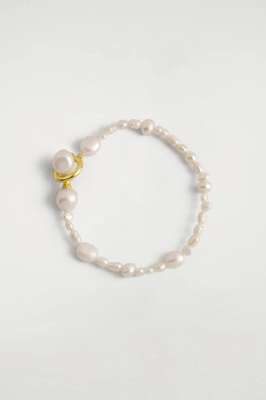 COS Women's Irregular Freshwater Pearl Bracelet in White