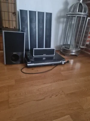 Sony hemmabiosystem med högtalare