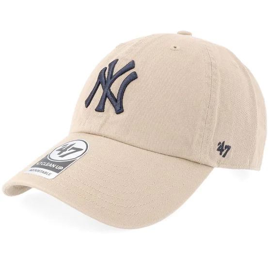 47 Brand - MLB Beige adjustable Caps - NY Yankees Clean Up Khaki Adjustable @ Hatstore