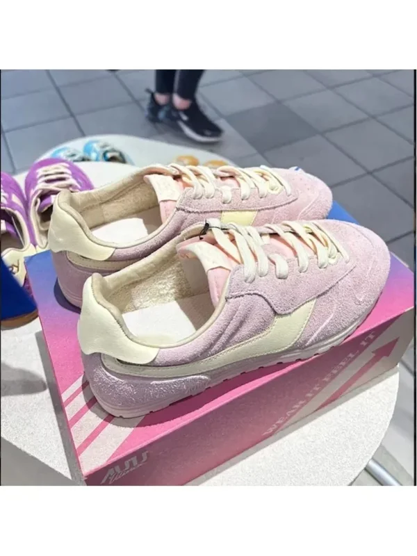AliExpress - Men's and women's suede retro sneakers, stylish casual running shoes, breathable low-top lace-up everyday walking shoes.