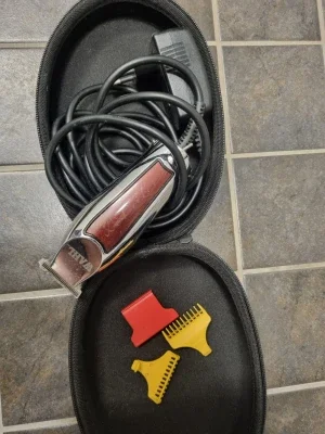 Wahl hårtrimmer med tillbehör