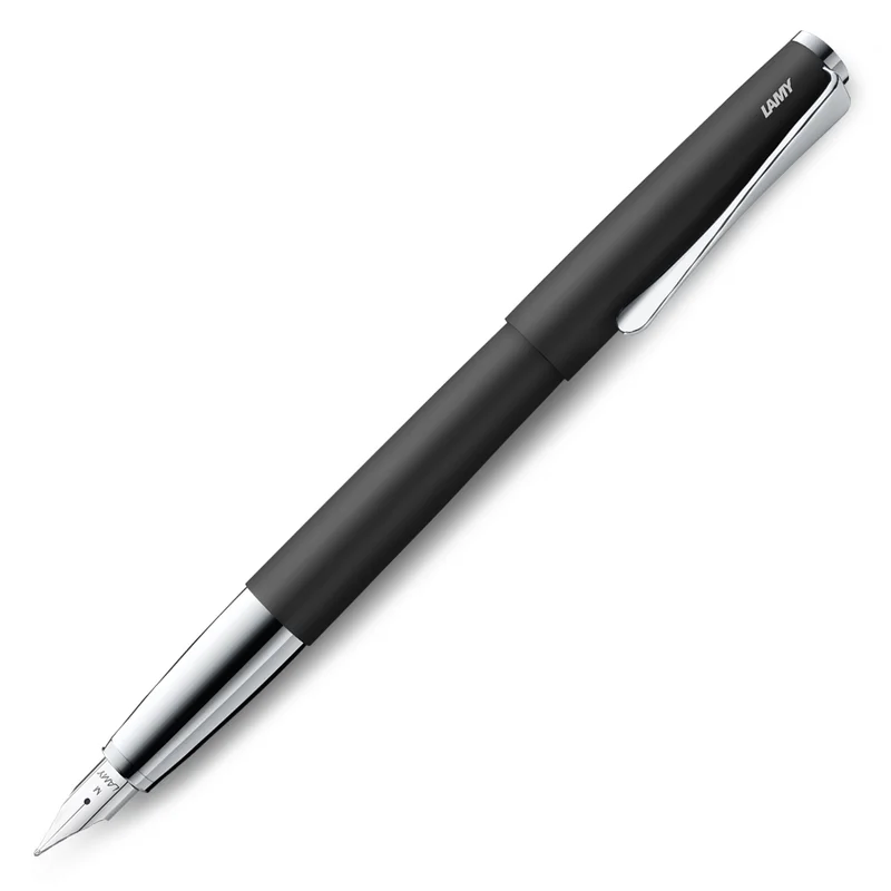Studio Black Fountain pen Broad