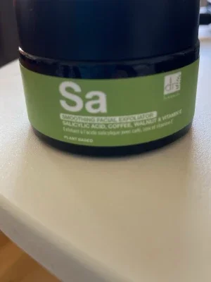 Dr Botanicals ansiktsskrubb Sa