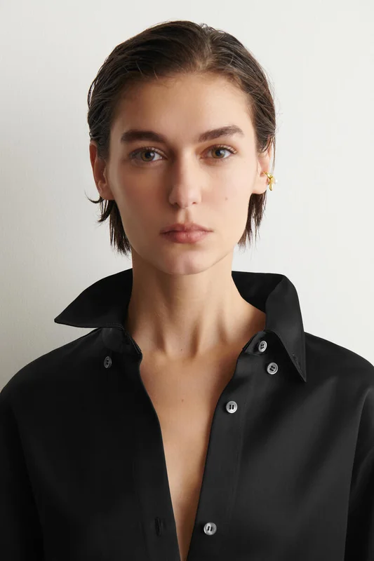 COS Women's Teardrop Pearl Ear Cuff in Gold-coloured