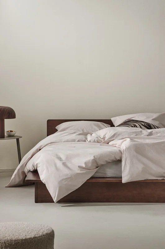 Jotex - Påslakanset Enkelsäng Set i 2 Delar: 1 Påslakan 150x210 Cm, 1 Örngott 50x60 Cm Ljusbeige BILL - Köp Enkelsäng hos Jotex