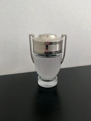 Paco Rabanne Invictus parfym