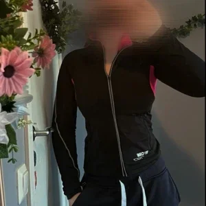 Svart träningsjacka