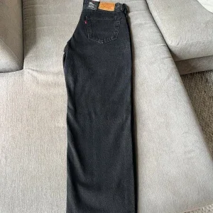 Levi's 568 Loose Straight svarta jeans