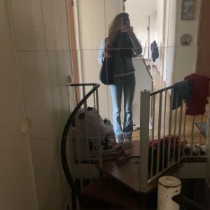 Blå mönstrad kofta från Odd Molly