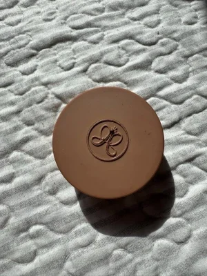 Anastasia Beverly Hills Cream Bronzer