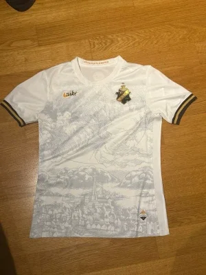 AIK Stockholm Edition tröja