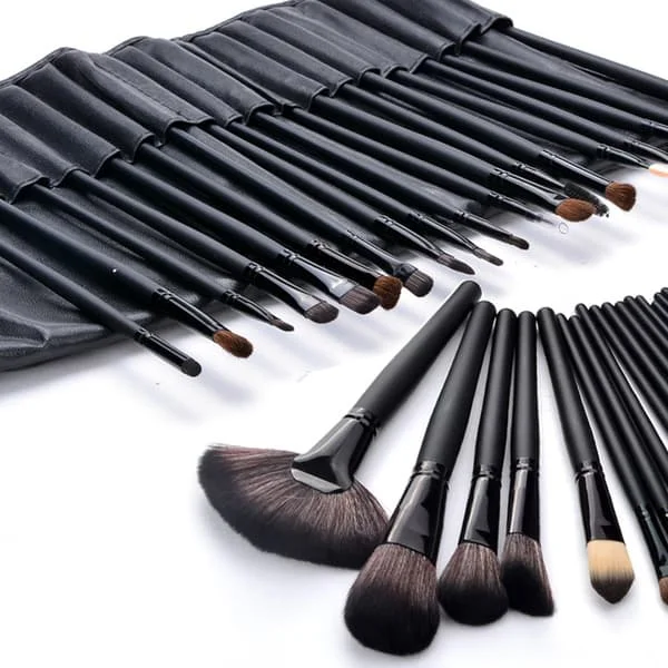 24-pak makeupbørster / makeup-pensler i læderetui