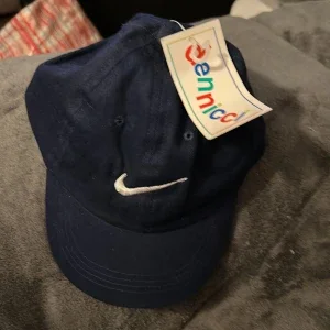 Nike keps resår bak.