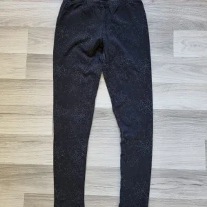 Svarta leggings med spindelnätsmönster Ellos