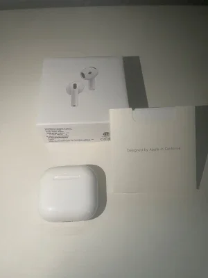 Apple AirPods gen 4