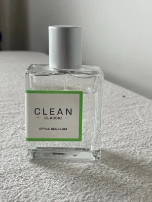 CLEAN Classic Apple Blossom parfym