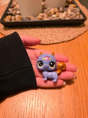 Littlest pet shop
