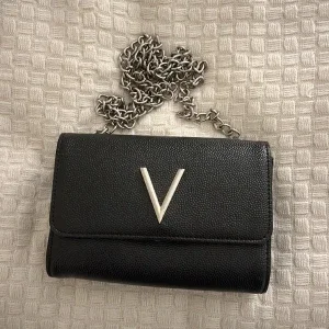 Valentino Väska