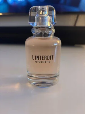 Givenchy L'Interdit parfym